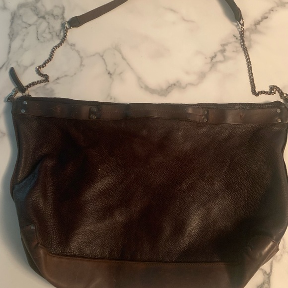 Large Slouchy leather cross body bag - Picture 4 of 6